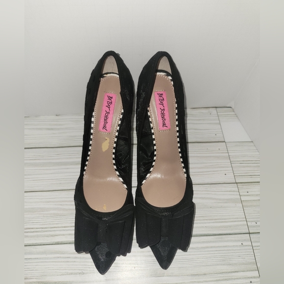 Betsey Johnson Shoes - Betsey Johnson Ribbon Heels